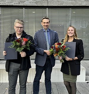 Henning Fleßner qualifizierte sich für das GdW-Stipendium und Hannah Hansen für das Deutschlandstipendium.